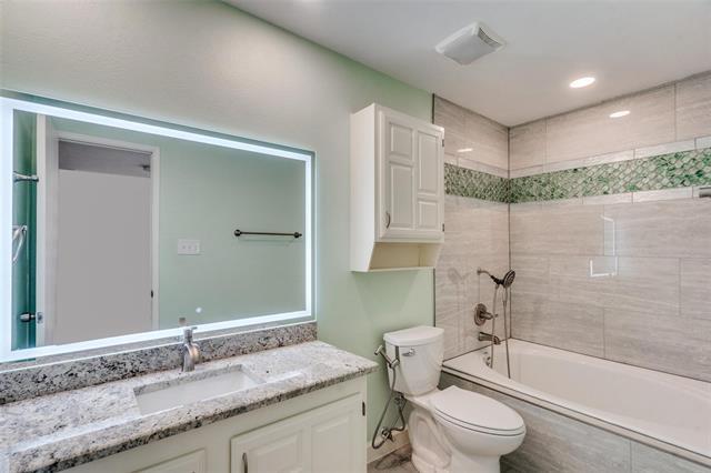Building Photo - 1213 Bass Dr