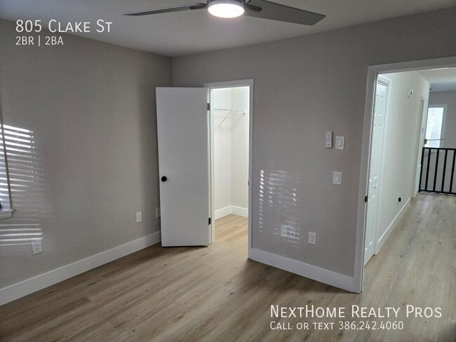 Building Photo - 805 Clake St