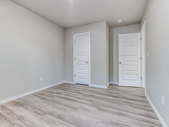 Building Photo - Beautiful brand new home + Deer Creek Scho...