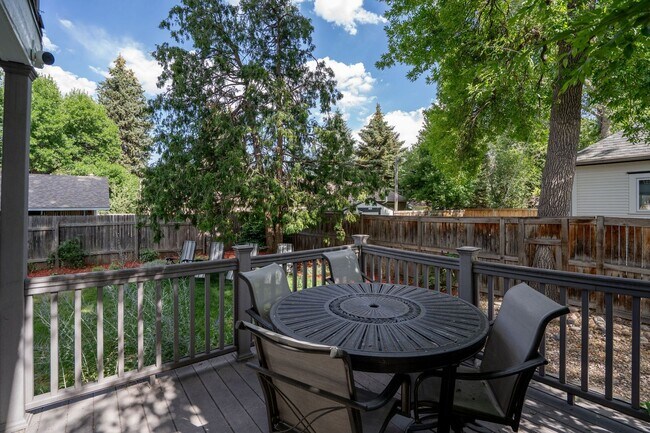 Building Photo - Charming 2-Bed, 2-Bath Loft Home in Old To...