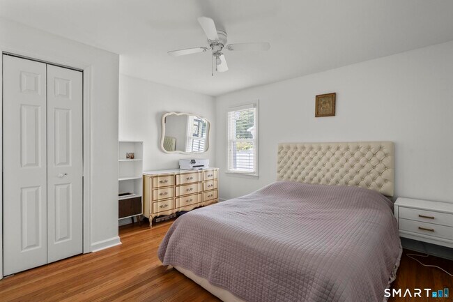 Building Photo - 214 Country Rd