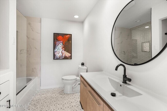 Building Photo - 13 Valley Forge Rd