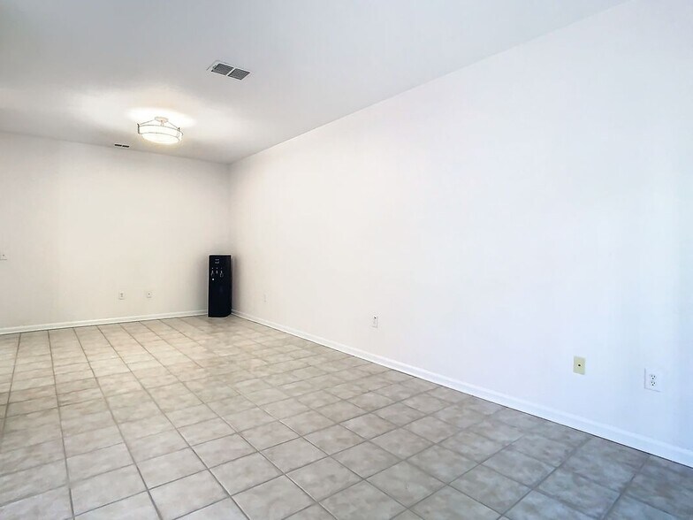 Building Photo - 8009 Tipperary Ln