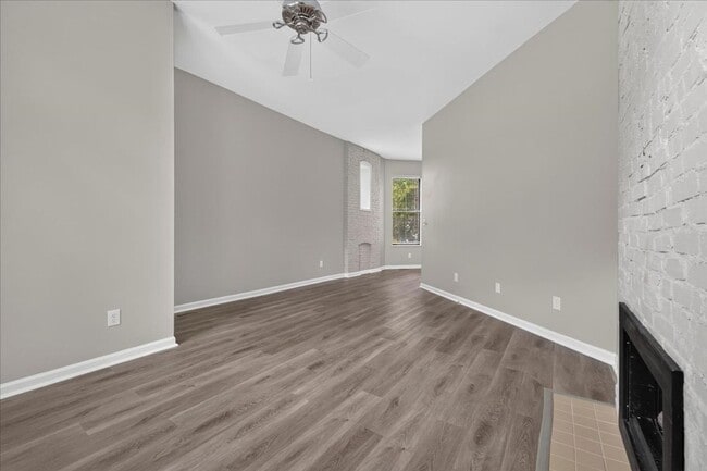 Building Photo - 2223 Rutger St.