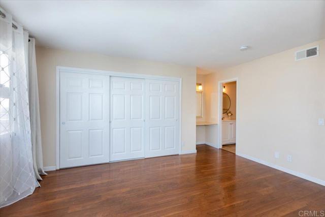 Building Photo - 1640 Maple Dr