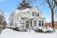 Building Photo - 1315 Race St