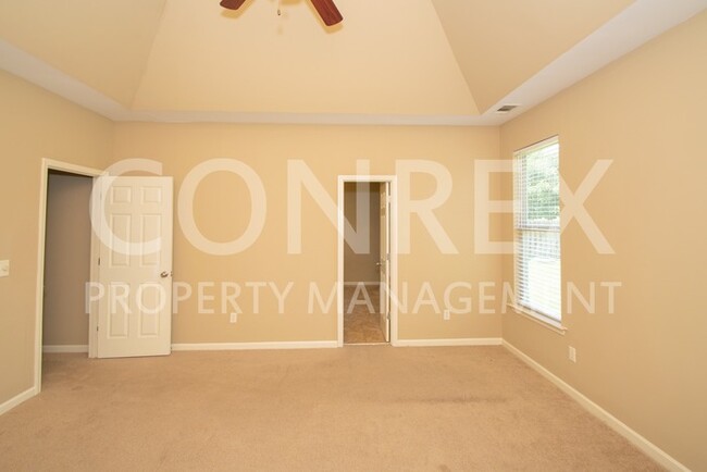 Building Photo - The Mini Mansion