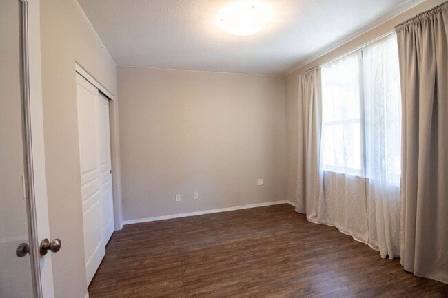 Building Photo - A BEND HOME FOR PEOPLE AND PETS!