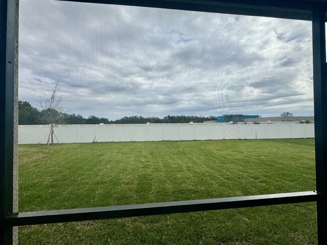 Building Photo - Spacious 4-Bedroom Home in Bradenton, FL