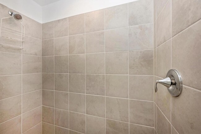 Building Photo - 12240 Wellen Golf St