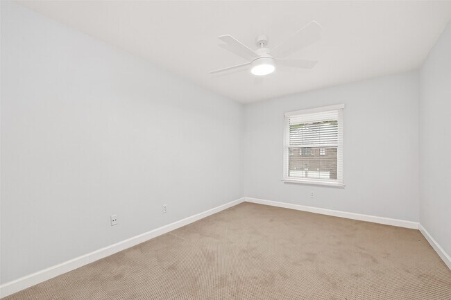 Building Photo - 12625 Memorial Dr