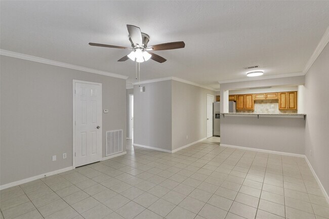 Building Photo - 3 Magnolia Ln