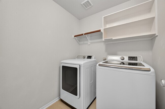 Building Photo - 13206 Barton Meadow Ln