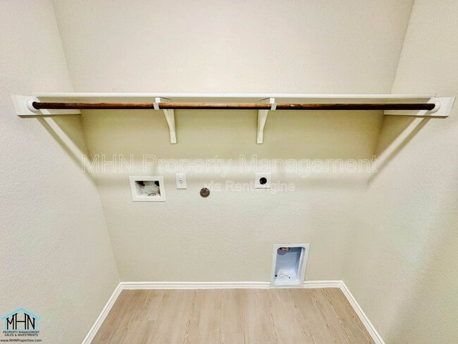 Building Photo - 9012 Sumners Wise