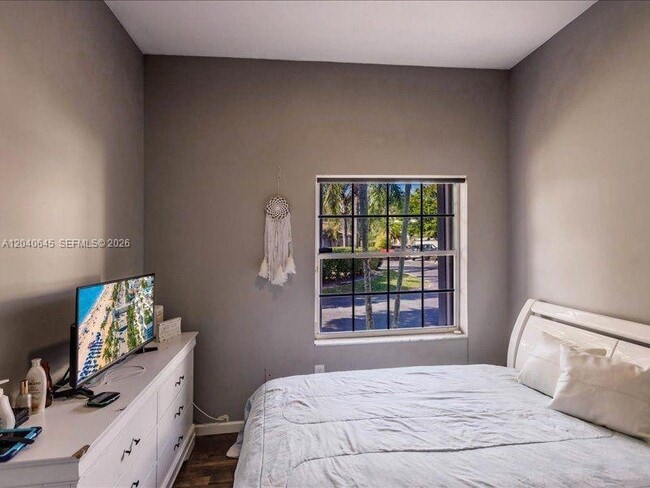 Building Photo - 21475 SW 90th Pl