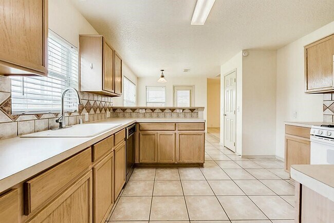 Building Photo - 19323 Colony Grove Ln