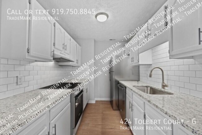 Building Photo - 424 Tolbert Ct