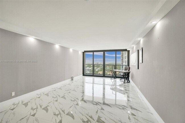 Building Photo - 2301 S Ocean Dr