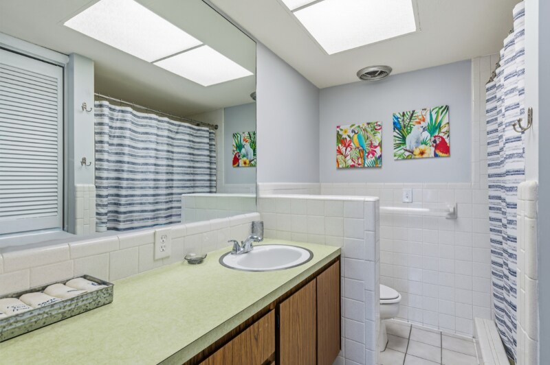 Building Photo - 1334 Chesapeake Ave