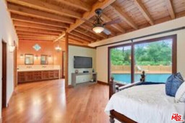 Building Photo - 16141 Bayberry Pl