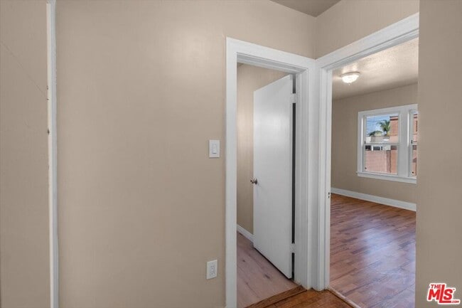 Building Photo - 7818 Dalton Ave