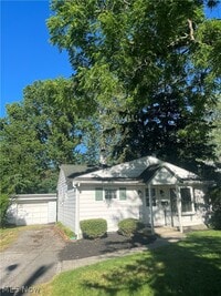 Building Photo - 4459 Silverdale Rd
