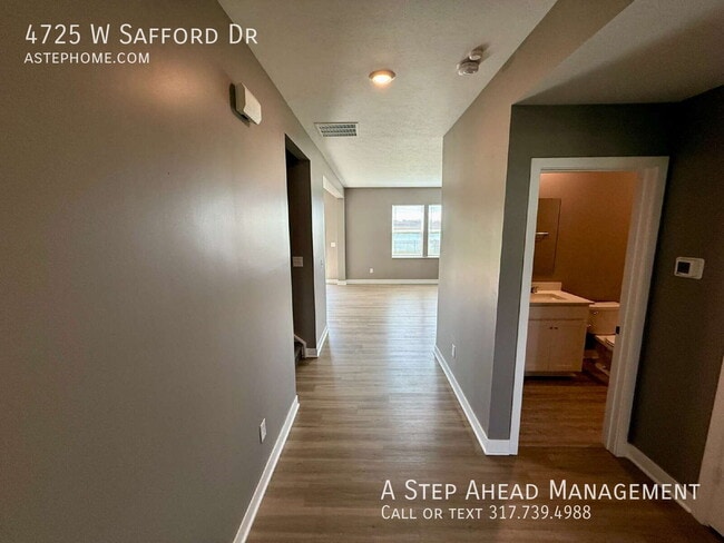 Building Photo - 4725 W Safford Dr