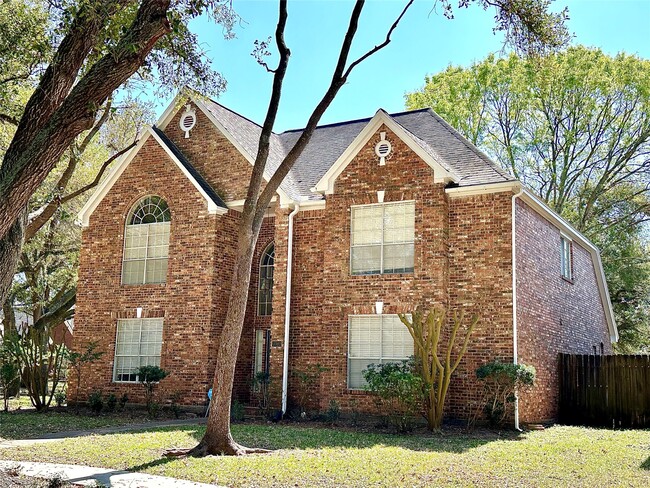 Building Photo - 3302 Richland Dr