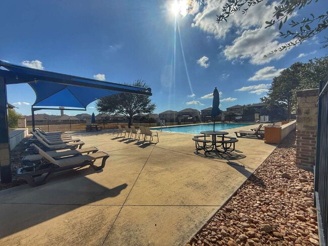 Building Photo - Immaculate Two Story Home in Legend Point Just Minutes from IH-35, shopping and area school!