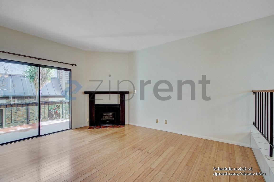 Building Photo - Unit 10