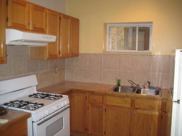 Building Photo - 6026 N Francisco Ave