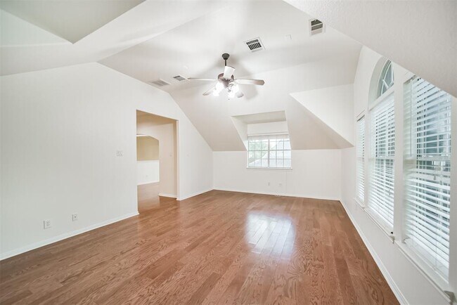Building Photo - 14015 Falcon Heights Dr