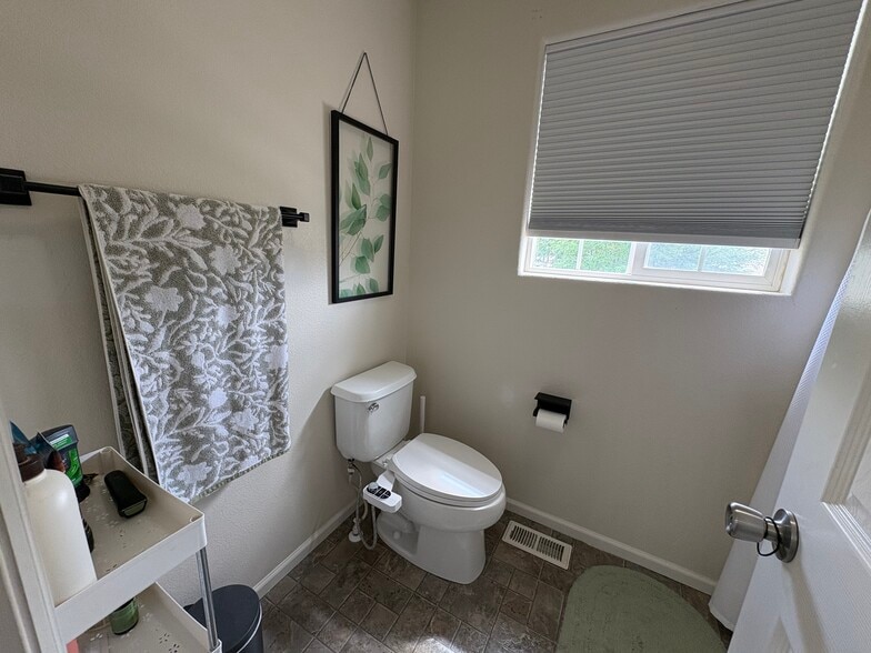 Building Photo - 2845 Tumblewood Grv
