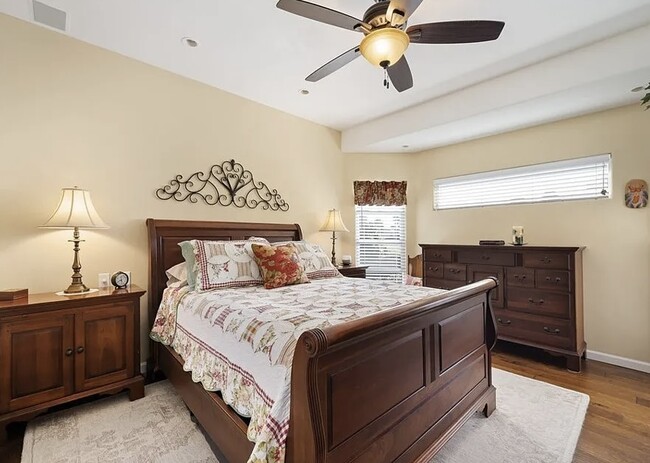 Building Photo - 1615 Costa del Sol