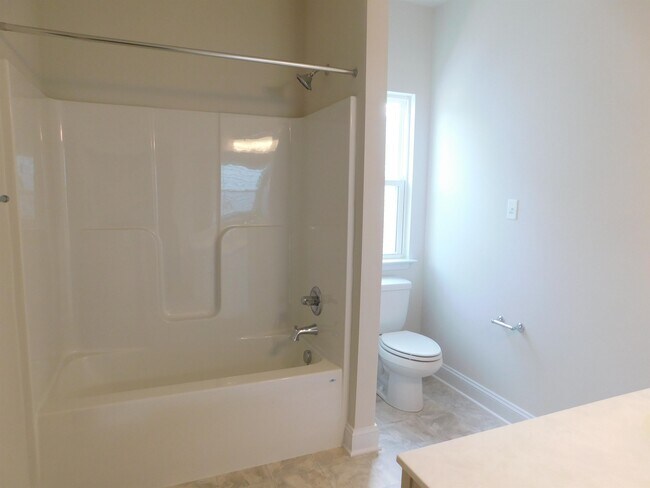 Building Photo - 6981 Leire Ln