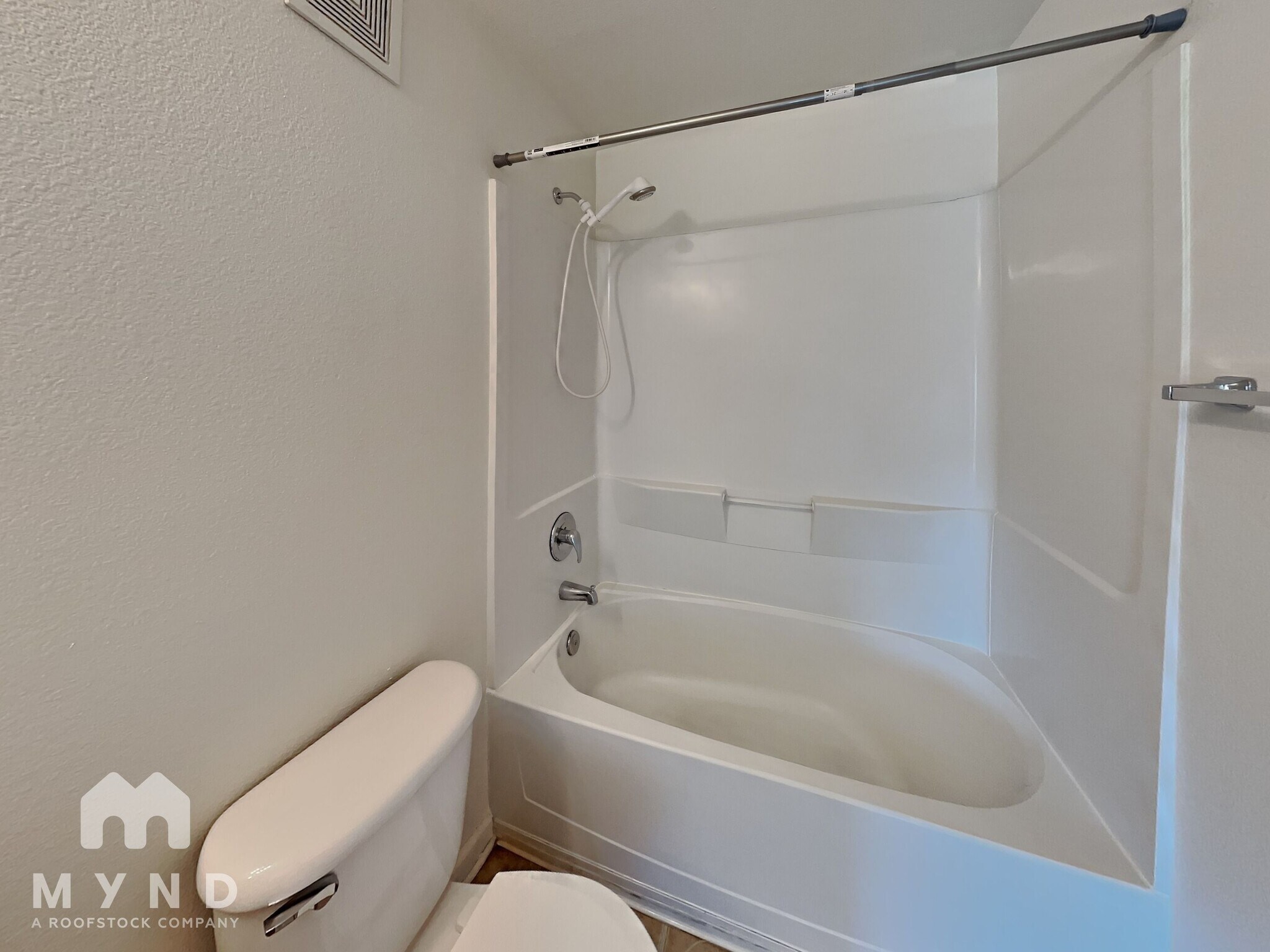 Building Photo - 200 Talus Way