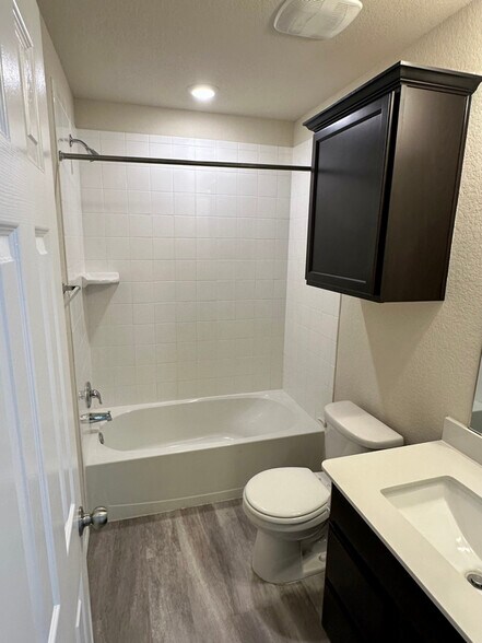 Building Photo - 3008 Keathley Dr