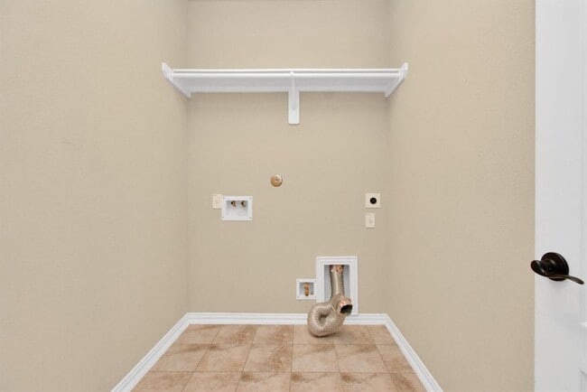 Building Photo - 2304 Tobarra Ln