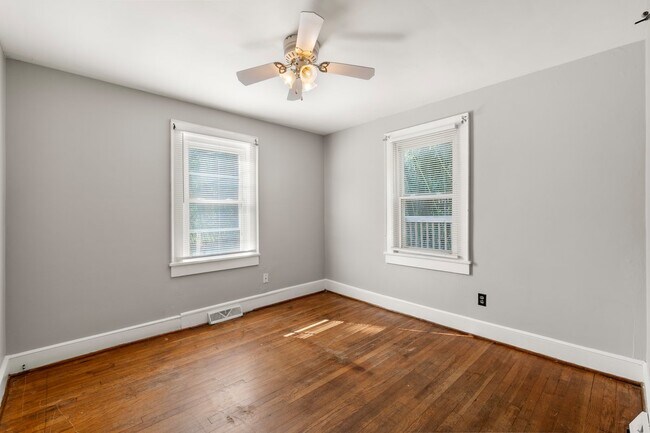 Building Photo - 1540 McCormick St