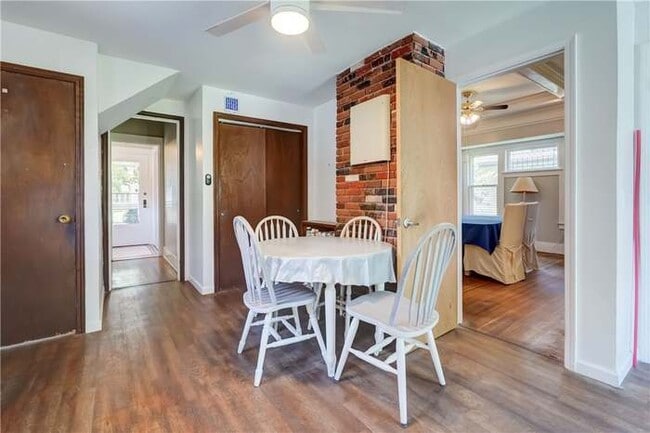 Building Photo - 144 Deerfield Dr