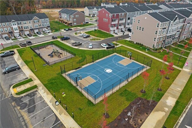 Building Photo - 8603 Underhill Dr