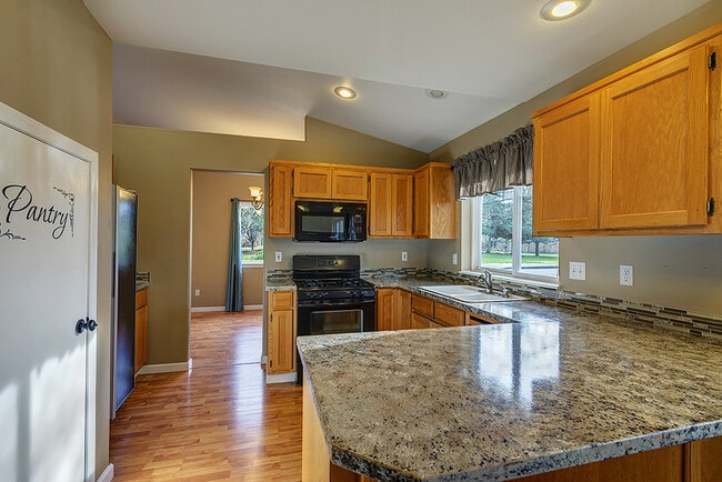 Building Photo - Monroe Two-Story Three Bed, 2.5 Bath