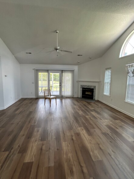 Building Photo - 3016 Weatherby Ct