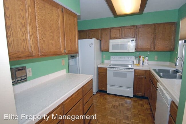 Building Photo - 3 br, 2 bath House - 445 Meramec Way