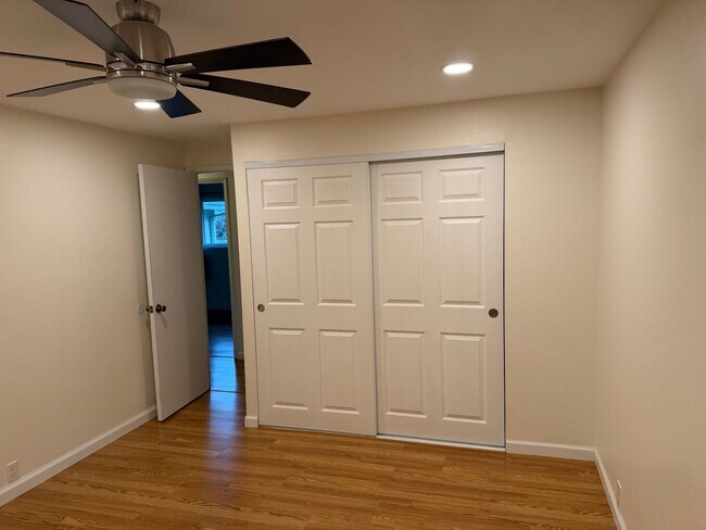 Building Photo - Beautiful 4 bedroom, 3 bathroom home in Eugene!