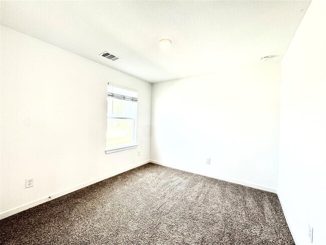 Building Photo - 21746 Heather Elm Dr