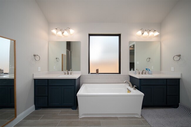 Building Photo - 27427 Gardinia Ridge Dr