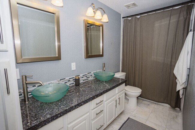 Building Photo - Your Year-Round Retreat in LHC!