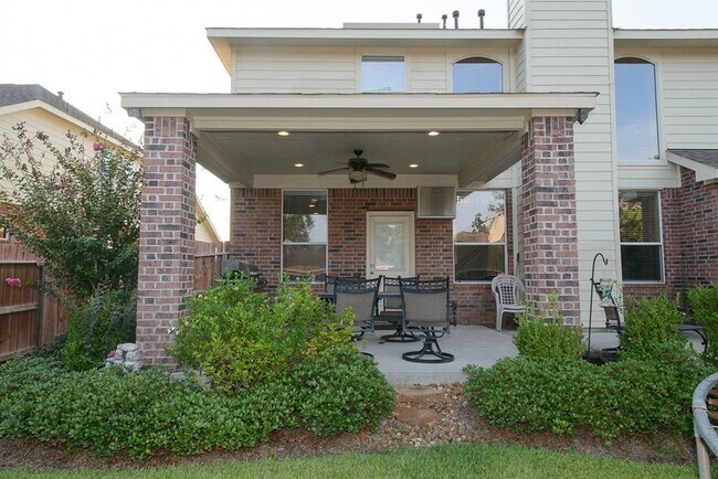 Building Photo - 25126 Knob Pines Ct