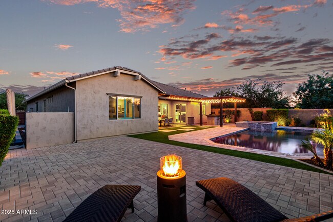 Building Photo - 20176 E Nighthawk Way